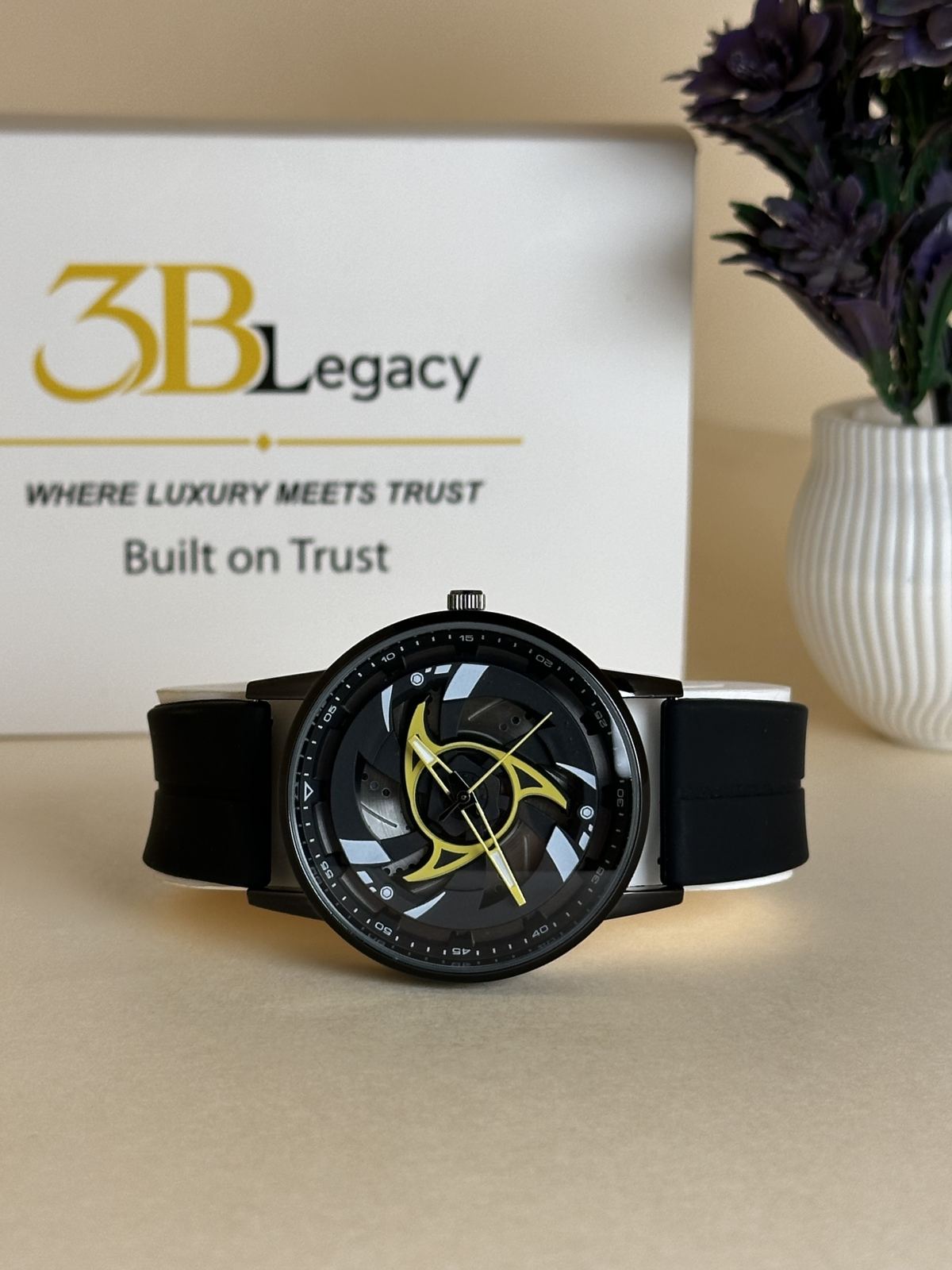 Spinar Watch || Sporty Design in Black — 3bLegacy Watches, view 2