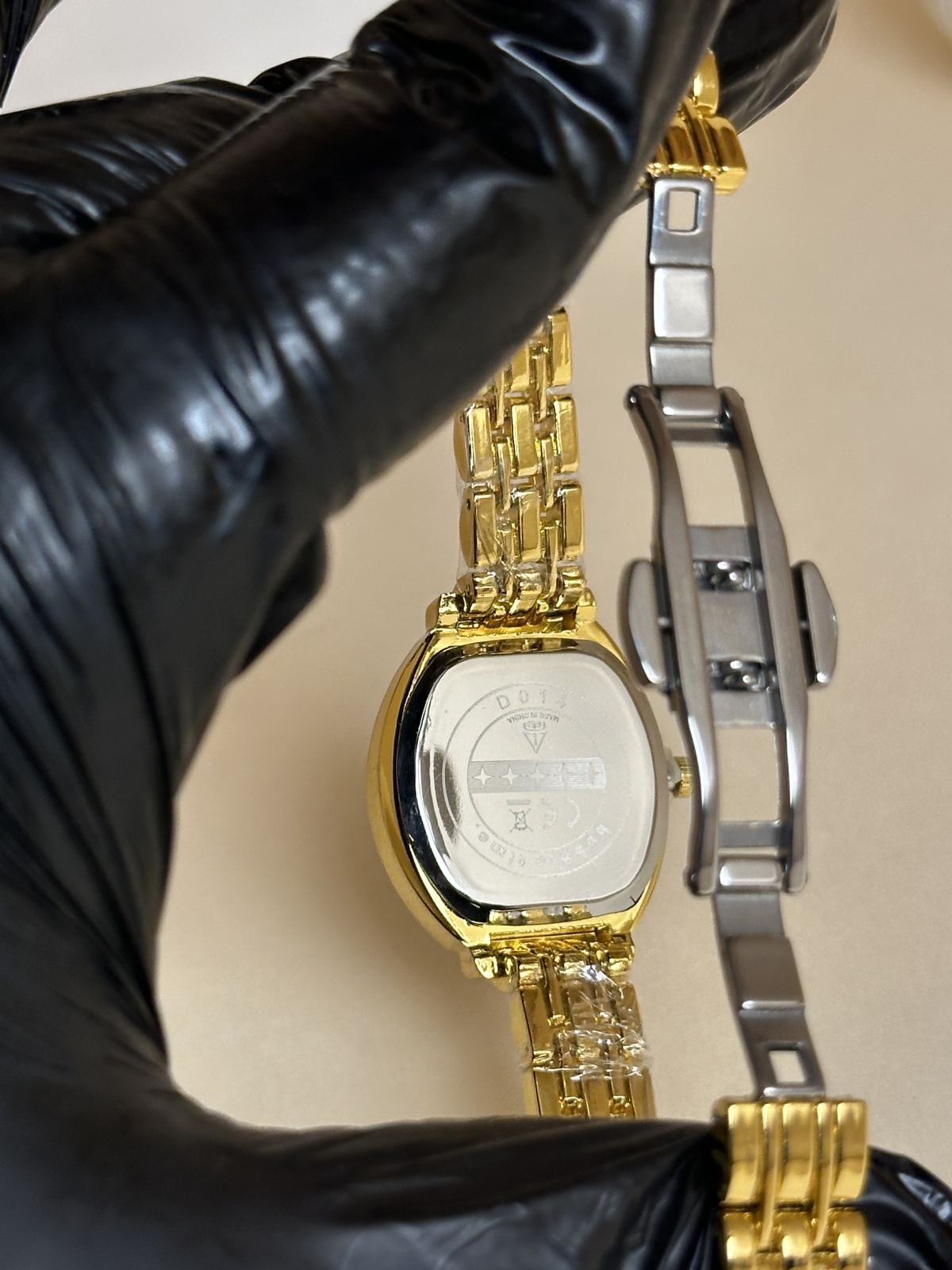 Bubble Time Ladies Watch in Golden — 3bLegacy Watches, view 2